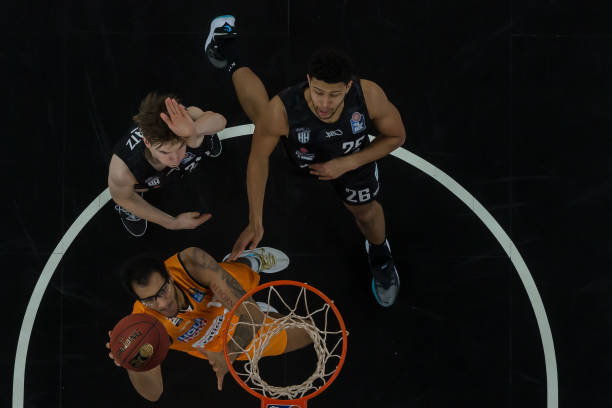 与此同时 与此同时