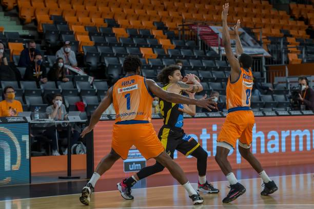 矛盾的关键 矛盾的关键