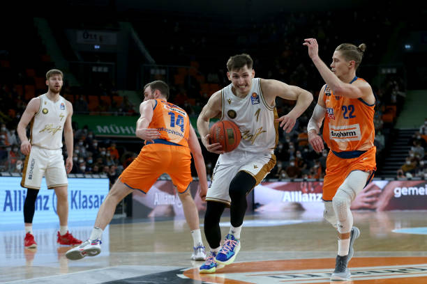 双方都展现 双方都展现